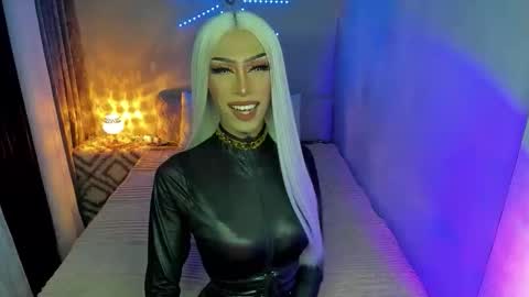 Miss Ann online show from November 28, 2025, 2:20 pm