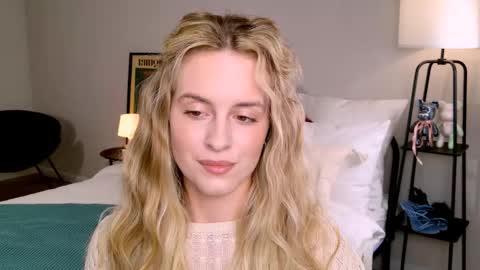 Anita online show from October 9, 2025, 1:09 pm