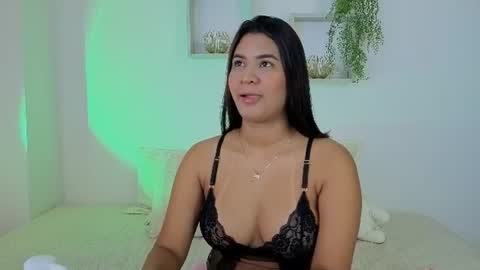 anittafoxx online show from July 18, 2026, 10:35 pm
