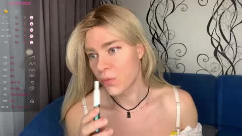 anjalin_sososok online show from March 15, 2026, 3:23 am