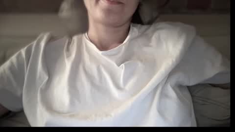 Anje online show from September 23, 2025, 5:38 pm