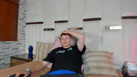 Snapshot of anlleloandangela chatting on February 21, 2026, 3:57 pm ANGEL AND TEFY online show from February 21, 2026, 3:57 pm