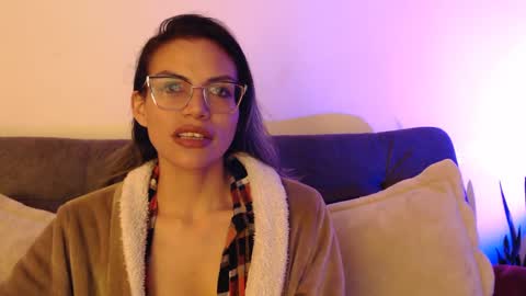 Snapshot of anmaadler chatting on January 3, 2025, 1:59 am Anma Adler online show from January 3, 2025, 1:59 am