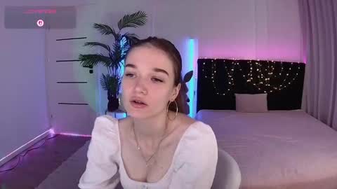 ann_woood online show from May 15, 2026, 2:24 pm