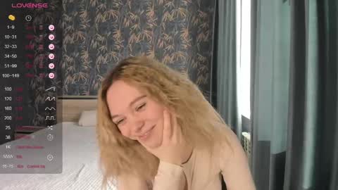 Anna online show from June 3, 2026, 2:33 pm