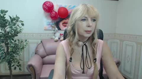 Anna Ditrih online show from February 15, 2025, 3:50 pm