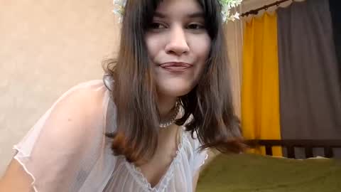 Snapshot of anna_in_wonderworld chatting on February 5, 2025, 6:48 pm Annanext stream 3th of Dec online show from February 5, 2025, 6:48 pm