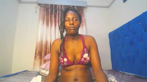Snapshot of anna_kinky1 chatting on February 3, 2026, 10:04 pm anna kinky1 online show from February 3, 2026, 10:04 pm