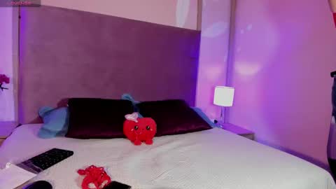 anna online show from February 22, 2025, 7:58 pm