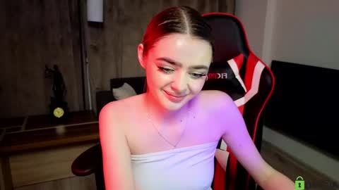 Snapshot of anna_nickol chatting on March 4, 2025, 7:01 pm Anna online show from March 4, 2025, 7:01 pm