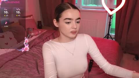 Snapshot of anna_nickol chatting on March 9, 2025, 3:38 pm Anna online show from March 9, 2025, 3:38 pm