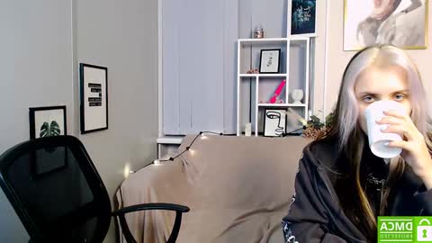 Snapshot of anna_sunshines chatting on December 2, 2024, 1:57 pm Anna pvt is open online show from December 2, 2024, 1:57 pm