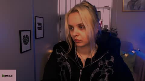 Snapshot of anna_sunshines chatting on January 8, 2025, 10:37 am Anna pvt is open online show from January 8, 2025, 10:37 am