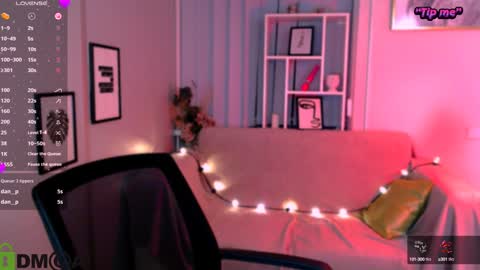 Snapshot of anna_sunshines chatting on February 7, 2025, 9:37 pm Anna pvt is open online show from February 7, 2025, 9:37 pm