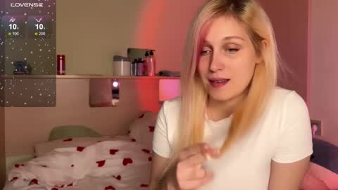 Annabel online show from October 15, 2025, 11:43 am