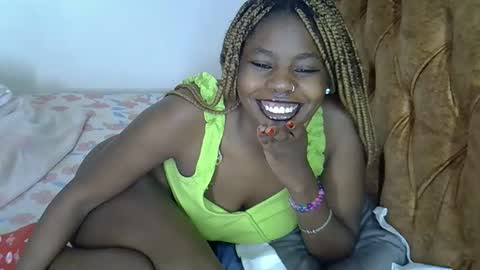 annabellapretty online show from November 24, 2025, 2:06 pm