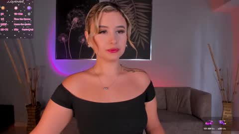 Anna Brooks  online show from September 10, 2025, 9:15 pm