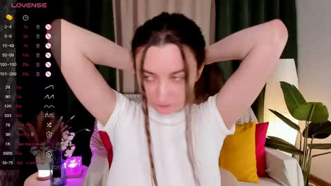 Snapshot of annacooleman_ chatting on May 8, 2026, 2:28 am Anna online show from May 8, 2026, 2:28 am