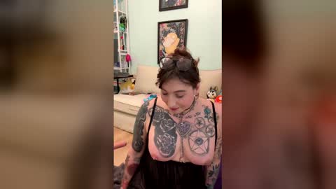 Snapshot of annacote178 chatting on February 5, 2026, 6:01 pm annacote178 online show from February 5, 2026, 6:01 pm