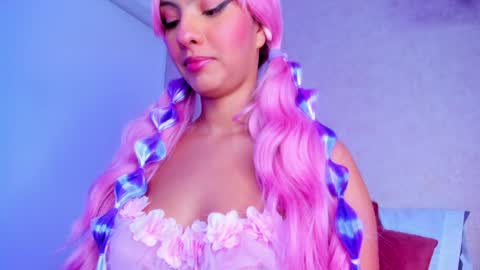 annafoox_ online show from December 3, 2024, 2:58 am