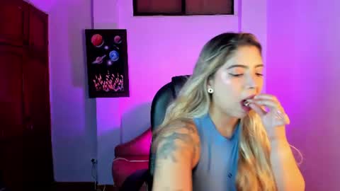 Snapshot of annafoxxx_ chatting on June 21, 2026, 5:48 pm Ana Foxxx online show from June 21, 2026, 5:48 pm