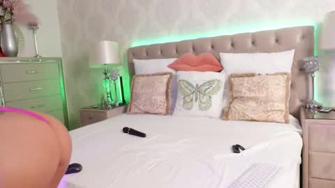 AnnaKarinaX online show from September 16, 2025, 3:18 am