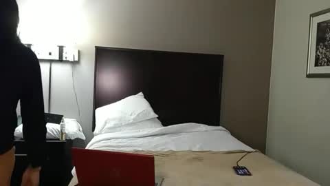 Anna Lee Cross online show from April 1, 2026, 8:59 am