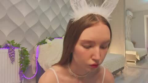 Snapshot of annamarie_foryou chatting on May 16, 2026, 7:01 pm Holly Molly Im Polly online show from May 16, 2026, 7:01 pm