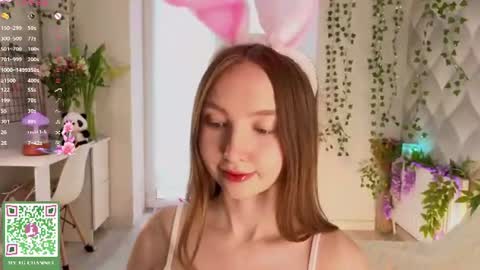 Snapshot of annamarie_foryou chatting on July 15, 2026, 10:31 am Holly Molly Im Polly online show from July 15, 2026, 10:31 am