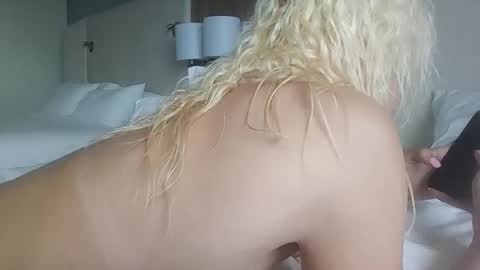 AnnaMarrie online show from June 6, 2026, 2:33 pm