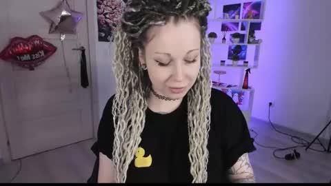 Anna online show from September 28, 2025, 3:28 pm