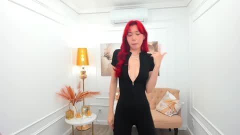 Snapshot of annareyli chatting on June 3, 2026, 4:04 am Anna online show from June 3, 2026, 4:04 am