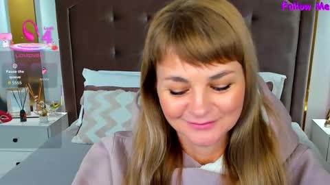 Anna online show from October 15, 2025, 1:06 am