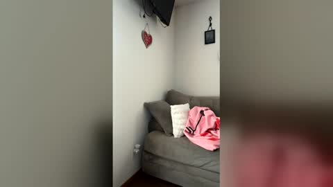 Snapshot of anne12369 chatting on February 17, 2026, 8:04 pm anne online show from February 17, 2026, 8:04 pm