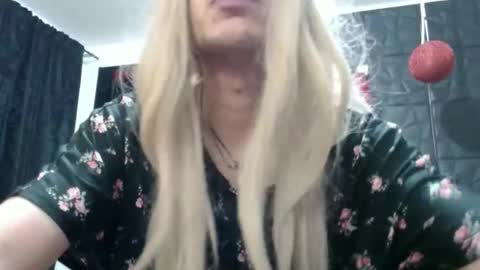 Anne online show from November 4, 2025, 8:35 am