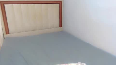 Snapshot of anne_levine chatting on October 1, 2025, 8:20 am SWEET ANNE online show from October 1, 2025, 8:20 am