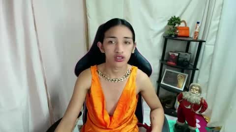 annebisyosa_angela online show from November 8, 2025, 7:01 pm