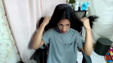 annebisyosa_angela online show from January 7, 2026, 6:49 am