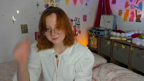 Snapshot of annebois chatting on July 2, 2026, 12:11 pm Anne online show from July 2, 2026, 12:11 pm