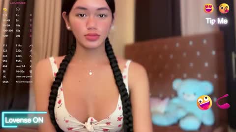 Snapshot of annedee_ chatting on February 21, 2025, 1:44 am Kim online show from February 21, 2025, 1:44 am