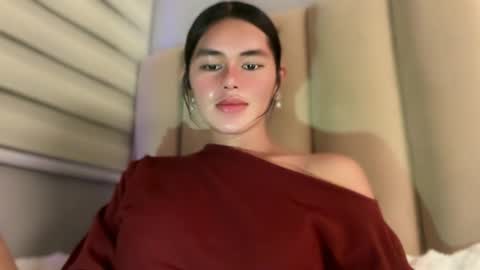 Snapshot of annedee_ chatting on December 14, 2025, 1:27 pm Kim online show from December 14, 2025, 1:27 pm