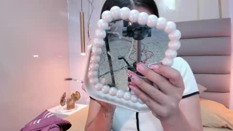 Anne online show from October 18, 2025, 3:31 am