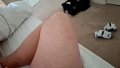 Annesfeet online show from January 21, 2025, 2:05 pm