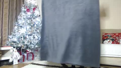 annesins online show from December 2, 2025, 7:09 pm