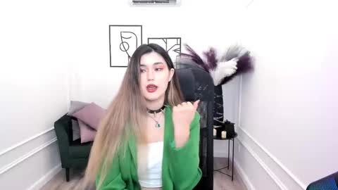 annetli online show from November 10, 2025, 7:46 pm