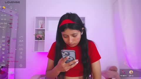 Snapshot of anni99_ chatting on December 11, 2024, 2:54 pm Anni online show from December 11, 2024, 2:54 pm