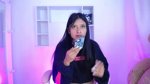 Snapshot of anni99_ chatting on January 15, 2025, 11:21 am Anni online show from January 15, 2025, 11:21 am