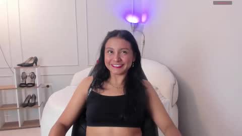 anni_lima online show from September 30, 2025, 3:44 am
