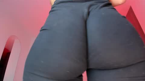 Snapshot of annibigass4daddy chatting on May 27, 2026, 1:57 am Creamy online show from May 27, 2026, 1:57 am