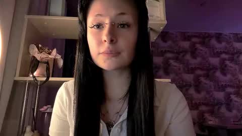 Snapshot of annicechubb chatting on February 4, 2026, 4:46 pm Annet online show from February 4, 2026, 4:46 pm